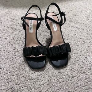 Chelsea & Violet Heels
